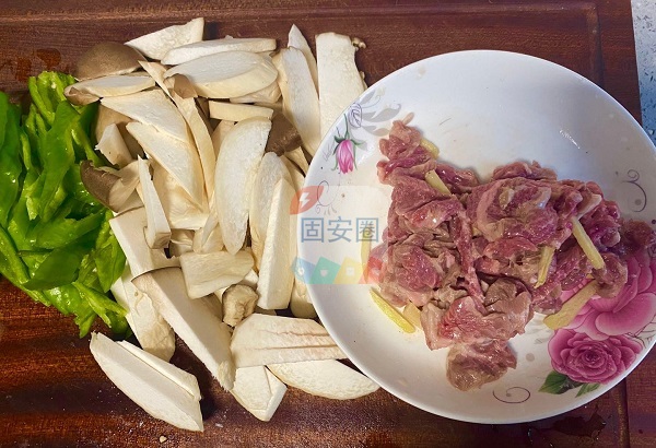 快乐美食——牛肉杏鲍菇4981 作者:云汐 帖子ID:171598 快乐,美食,——,牛肉,杏鲍菇