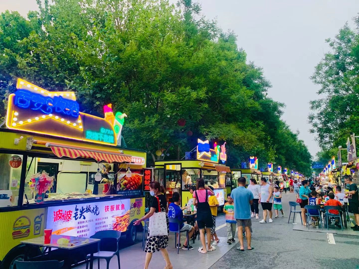 固安夜港美食街，固安最有范儿的一条美食街了...5461 作者:噜啦啦 帖子ID:92482 固安,美食,有范儿,一条,美食街